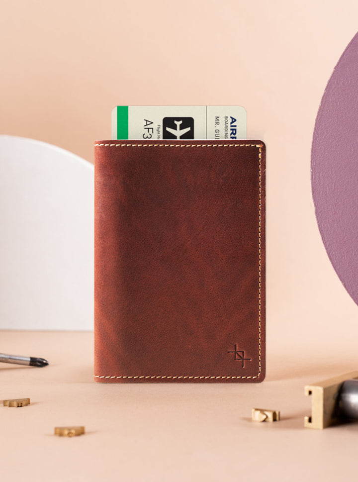 Tour Portemonnaie Passport Cover – Cognac