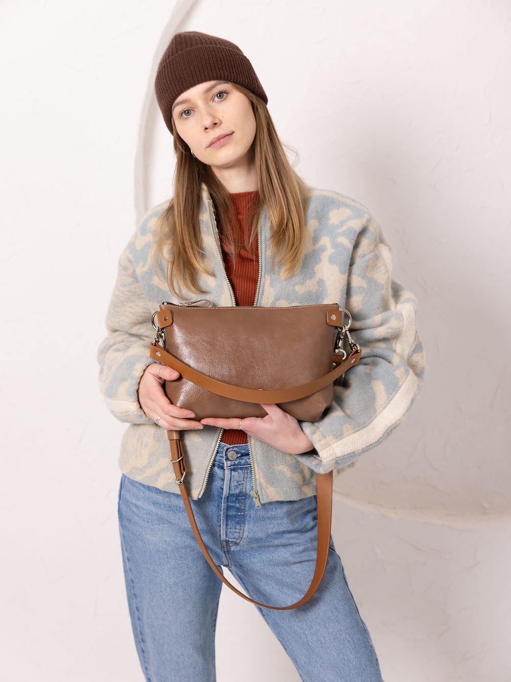 TOMMY Leather Bag with Two Handles - Cappuccino