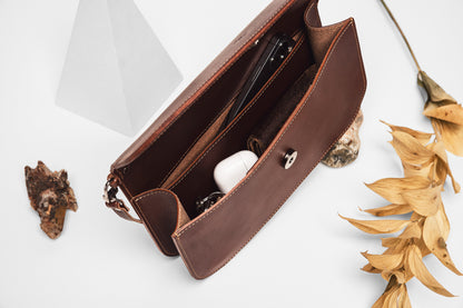 Leather Handbag Model Baguette with Two Straps – Cognac
