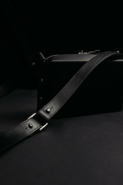 Trippelgänger Leder Umhängetasche