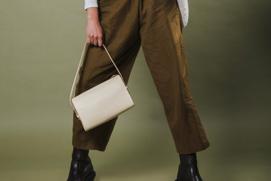 Model Sling - Cookie