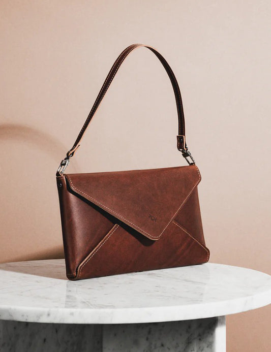 Great Model Clutch – Cognac