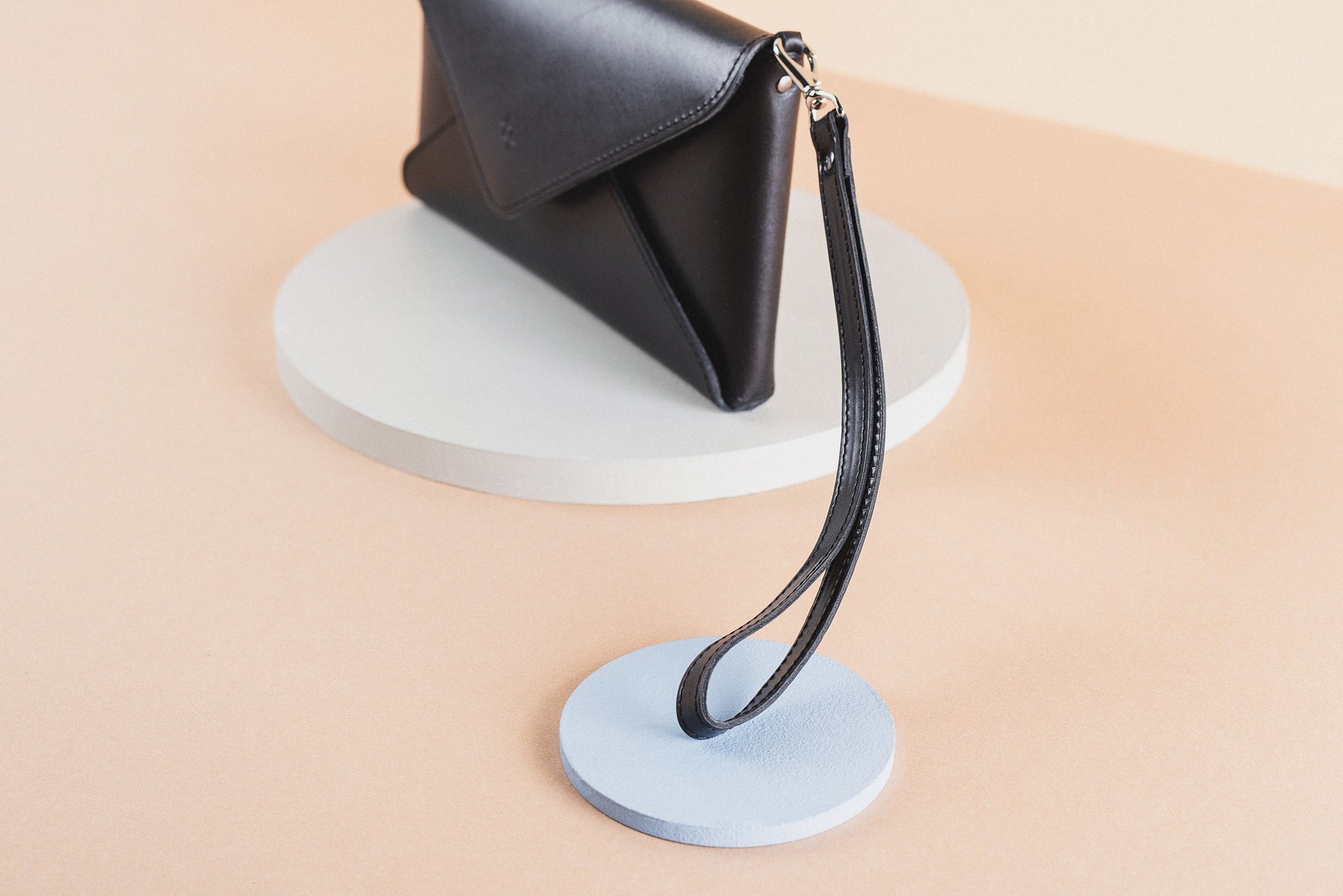 Model Clutch