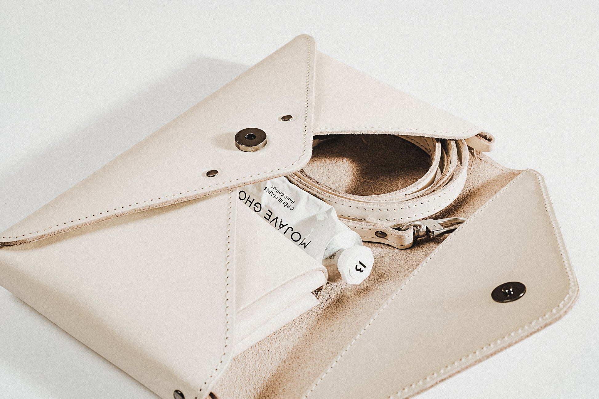 Model Clutch