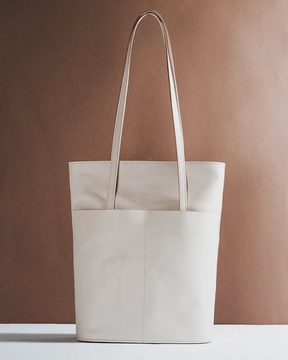 Model Tote