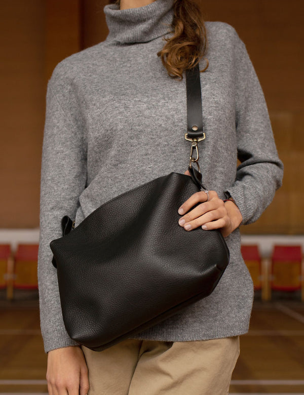 ROBIN Large Leather Bag – Black